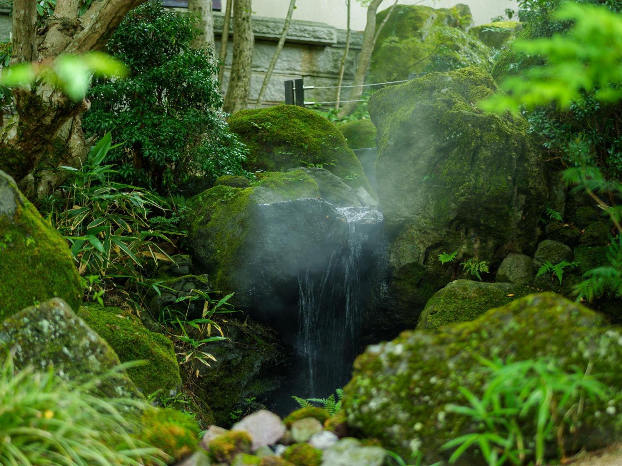 Yufuin Rakuyu Hotel Bagian luar foto